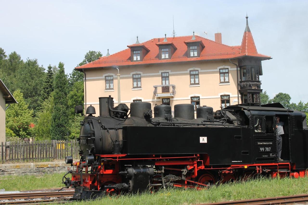 Hotel Bb Bahnhof Bertsdorf Olbersdorf ภายนอก รูปภาพ