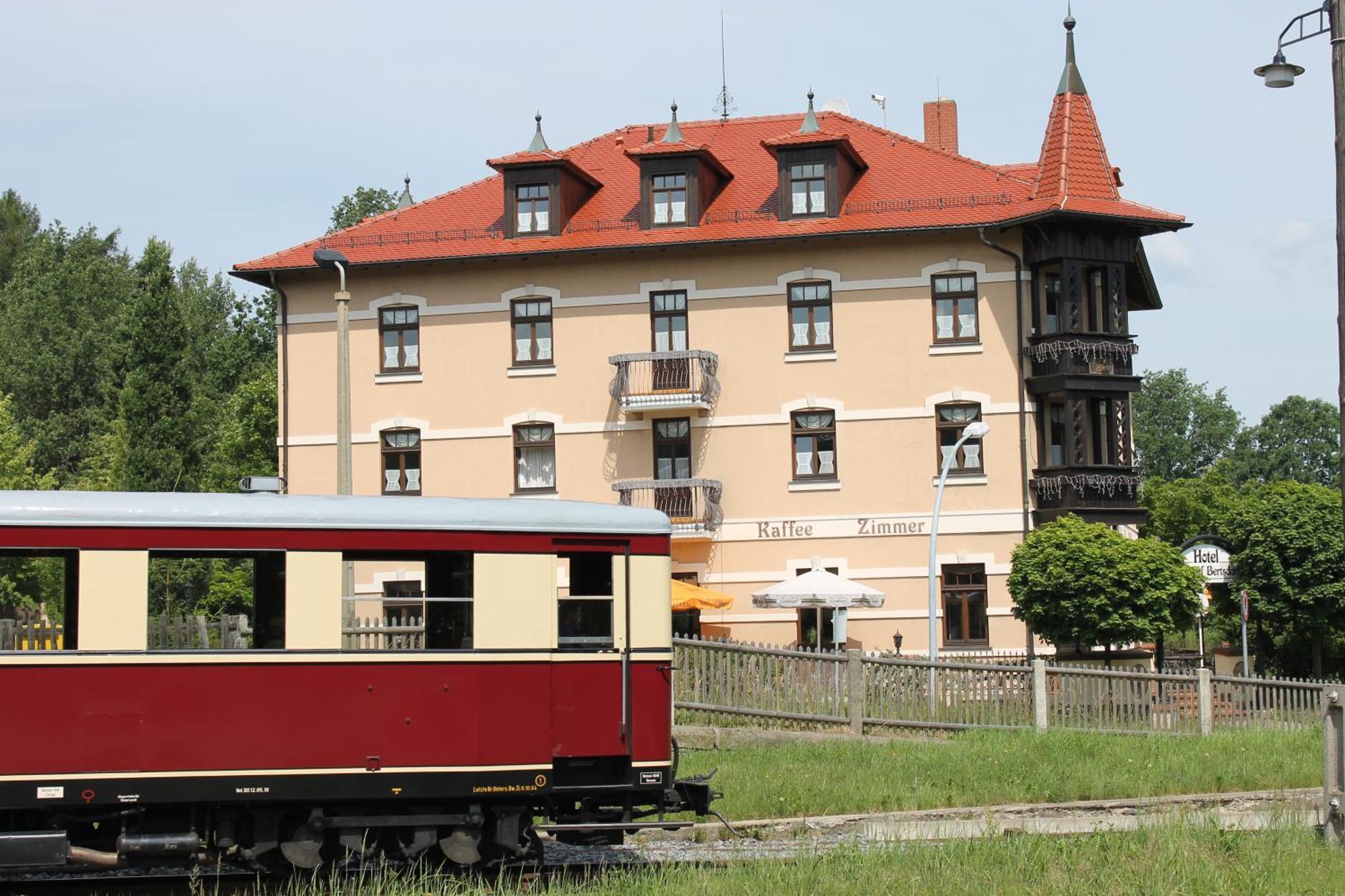 Hotel Bb Bahnhof Bertsdorf Olbersdorf ภายนอก รูปภาพ