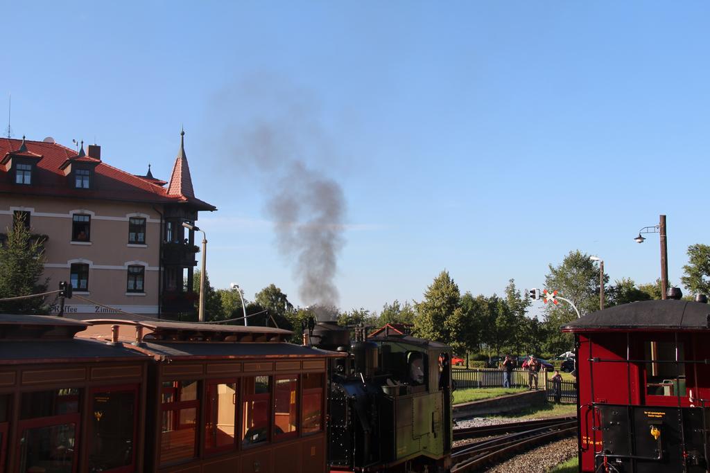 Hotel Bb Bahnhof Bertsdorf Olbersdorf ภายนอก รูปภาพ